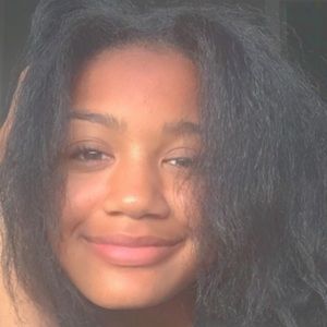 Meet your Posher, Tayah